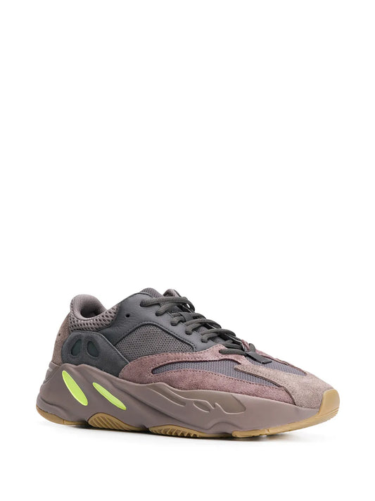 Boost 700 Mauve Sneakers
