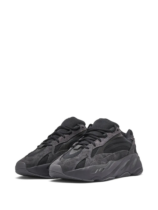 Yeezy Boost 700 V2 Vanta Sneakers