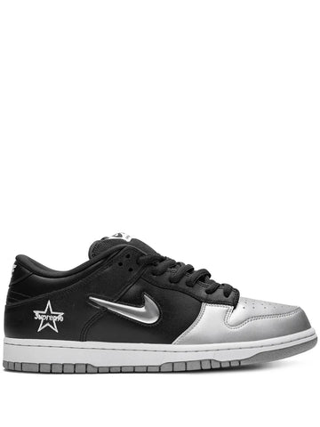 X Sb Dunk Low Og Qs Jewel Swoosh Silver/Black Sneakers
