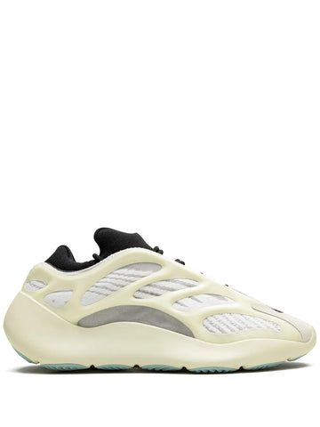 700 V3 Azael Sneakers