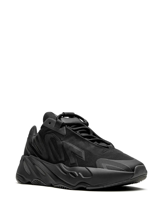 Boost 700 Mnvn Triple Black Sneakers