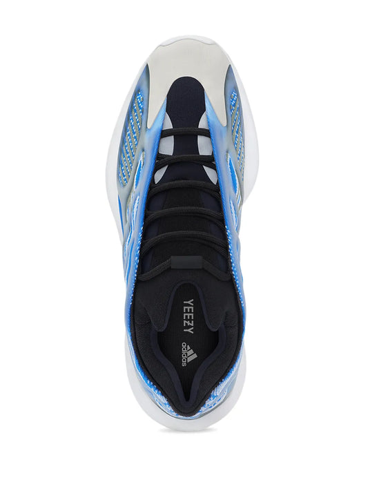 700 V3 Arzareth Sneakers