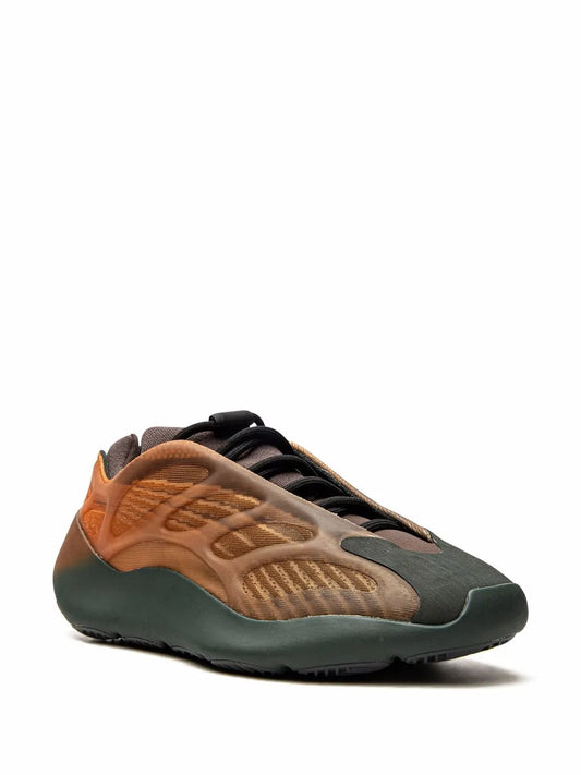 700 V3 Copper Fade Sneakers