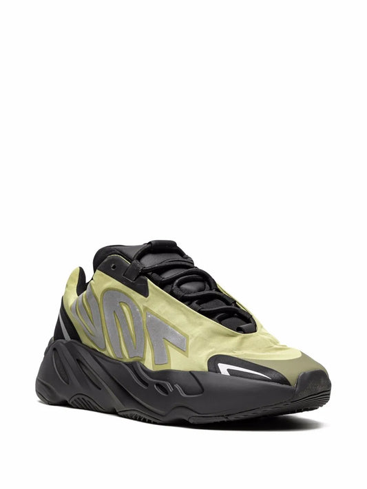 700 Mnvn Resin Sneakers