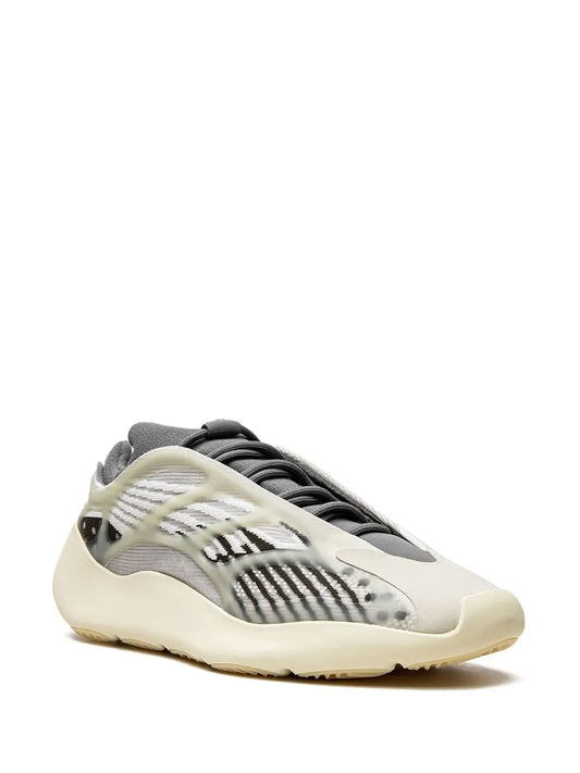 700 V3 Fade Salt Sneakers