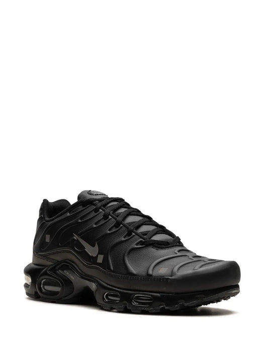 X A-Cold-Wall* Air Max Plus Sneakers