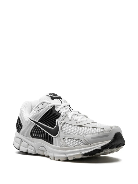 Zoom Vomero 5 White/Black Sneakers