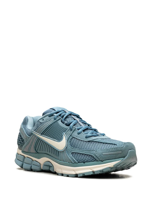 Zoom Vomero 5 Sneakers